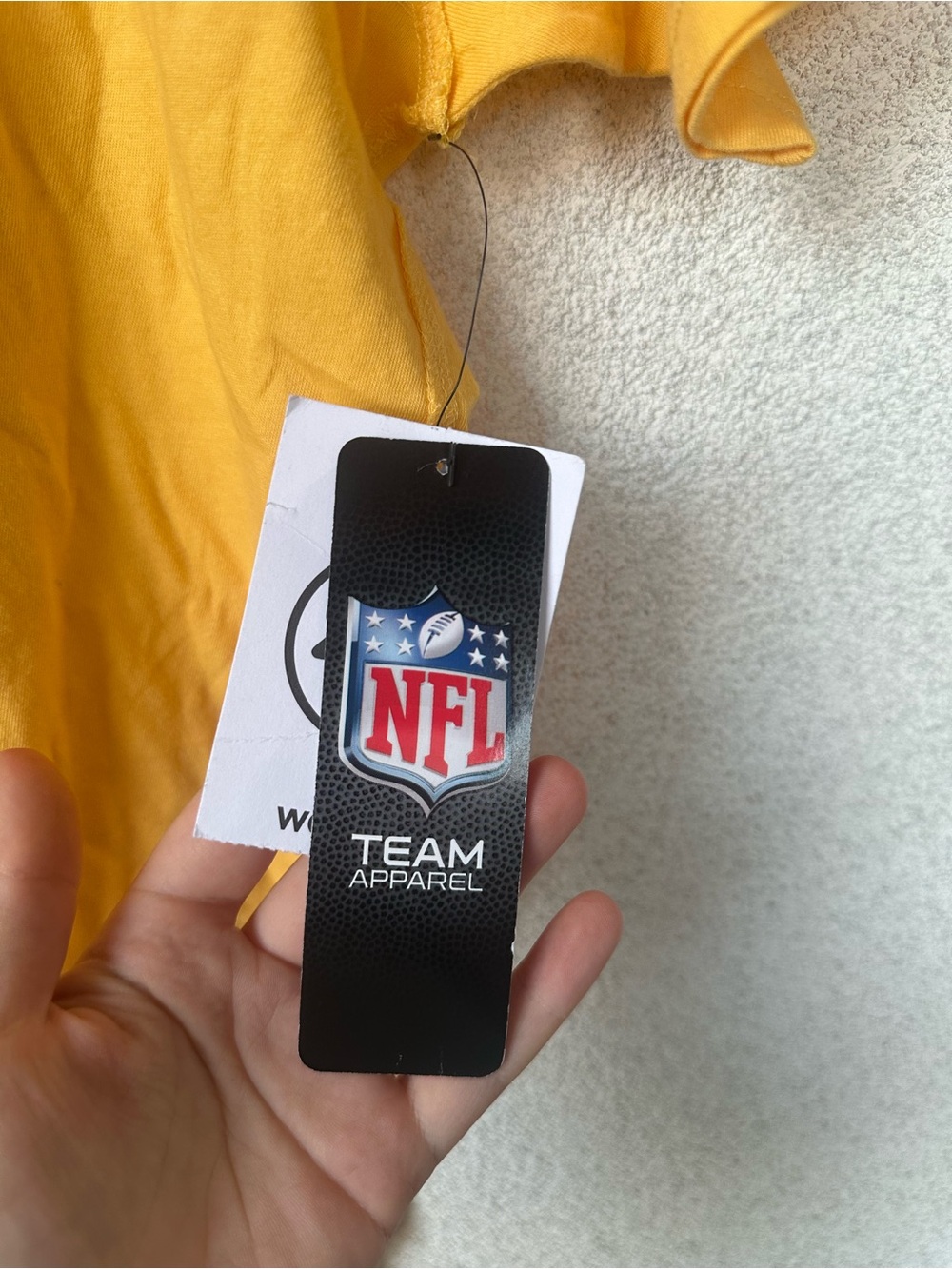 47 Brand x NFL Los Angeles Rams Yellow Oversized Graphic Tee Womens Large NWT - Picture 4 of 5